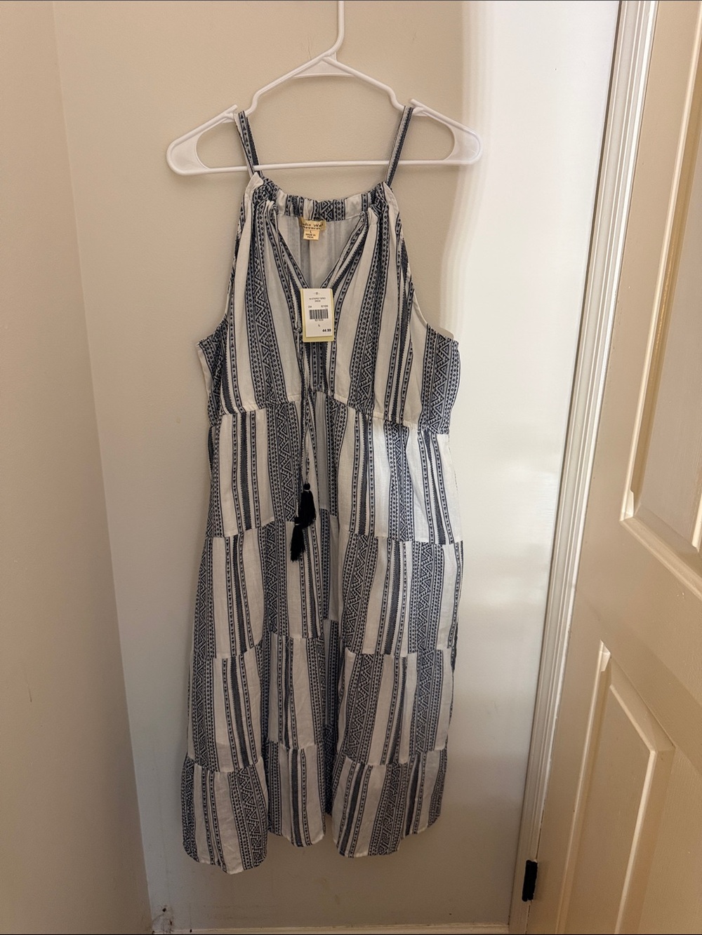 Sleeveless V-Neck Tiered Maxi Dress in Navy Stripe